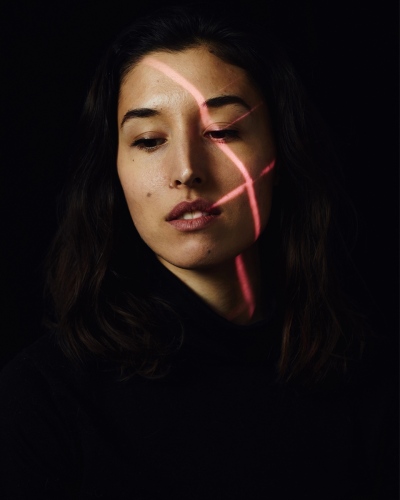 FRANCE - CREATIVE - PORTRAIT - PROJECTION - SCRATCH LIGHT PROJECTION